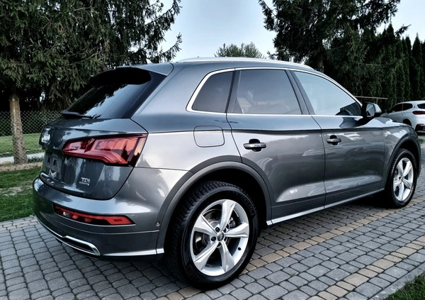 Audi Q5 cena 144500 przebieg: 126900, rok produkcji 2019 z Międzyrzec Podlaski małe 562